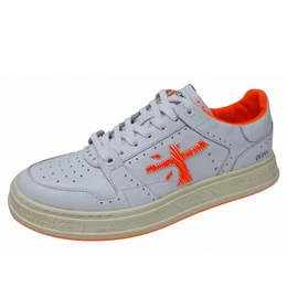 Quinn Sneaker