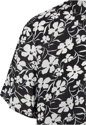URBAN CLASSICS Kurzarmhemd Urban Classics Herren Viscose AOP Resort Shirt Schwarz/Weiß