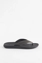 Next Bequemer Zehentrenner Badepantolette (1) 