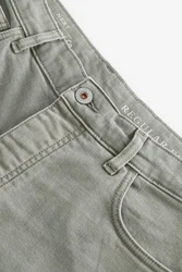 Next Regular-Fit-Jeans aus überfärbtem Denim Khaki/Dunkelgrün