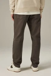 Next Regular-Fit-Jeans aus überfärbtem Denim Khaki/Dunkelgrün