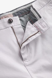Next Straight Fit Chinoshorts mit Stretch Grau/Khaki