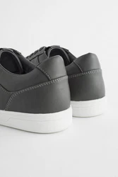 Next Lässig-elegante Sneaker 