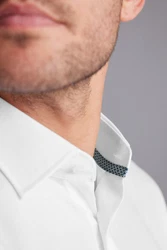 Next Stretch-Jeans Hemd mit Besatz-Ausfschlagmanschette (1-tlg) Weiß/Creme