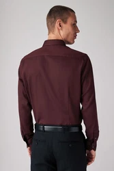 Next Langarmhemd Pflegeleichtes Slim Fit Hemd mit Struktur Dunkelrot/Bordeaux/Rot