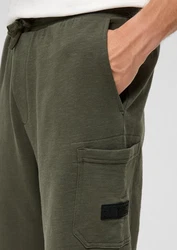 s.Oliver Bermudas Lässige Sweatshorts Cargotasche Khaki/Weiß/Creme