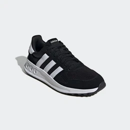 RUN 84 Sneaker inspiriert vom Design des adidas LA Trainer