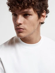 SELECTED HOMME Rundhalsshirt SLHLOOSEOSCAR SS O-NECK TEE NOOS weiß