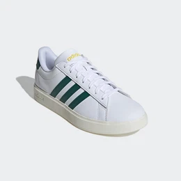 GRAND COURT CLOUDFOAM COMFORT Sneaker Design auf den Spuren des adidas Superstar
