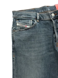 Diesel Straight-Jeans Slim Fit 1995 D-SARK 09F74