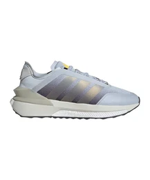 Avryn Sneaker