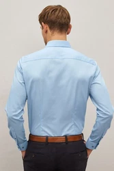 Next Langarmhemd Pflegeleichtes Slim Fit Hemd mit Struktur Hellblau/Blau