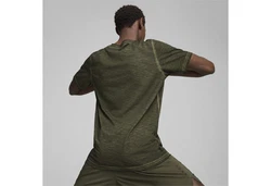 PUMA Yogashirt Studio Foundation Wash Trainings-T-Shirt Herren Dunkelgrün/Khaki