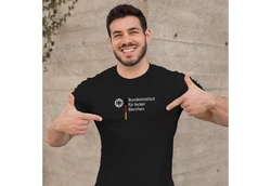 MoonWorks Print-Shirt Herren T-Shirt Bundesinstitut für lecker Bierchen Schwarz