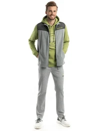 Steppweste Polar (1, 1-tlg., 1) mit zwei seitlichen Eingriffstaschen, sportlich-elegant
