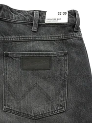 Wrangler Straight-Jeans Relaxed Fit Dunkelrosa