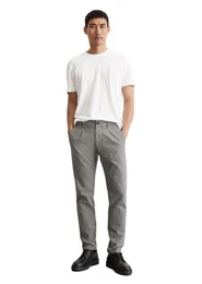 Chinohose mit Bundfalten-Details