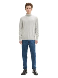 Rollkragenpullover mit Logo Stickerei
