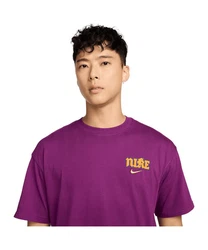 Nike Sportswear T-Shirt M90 OC Dunkelrot/Lila/Dunkelblau/Rosa