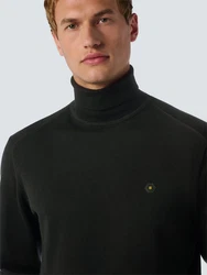 NO EXCESS Rollkragenpullover mit Logo-Badge Schwarz/Beige