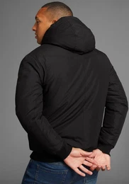Winterjacke aus Baumwolle und Polyester, hochschlieender Kragen