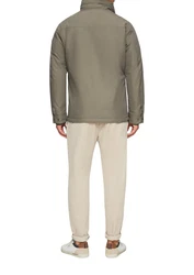 s.Oliver Allwetterjacke im Utility-Stil 