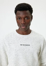 Sweatshirt Rundhalsausschnitt Mit Stickerei