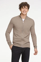 Strickjacke mit Stehkragen