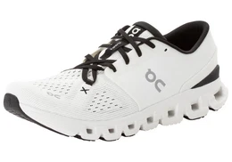 Cloud X 4 Sneaker