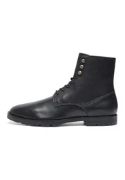 Wallace PDB Schnrboots