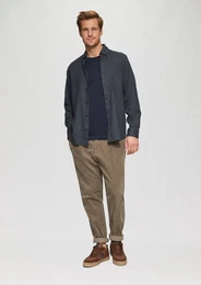 Langarmhemd Regular Fit: Strukturiertes Baumwollhemd mit Button-down-Kragen