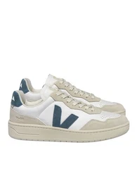V-90 Sneaker