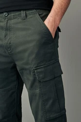 Next Cargohose Slim Fit Dunkelgrün/Grün/Khaki