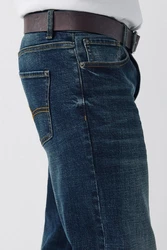 Next Straight-Jeans Authentische Straight Fit Jeans mit Gürtel Blau/Dunkelblau