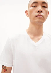 Armedangels T-Shirt JAAMES V-NECK (1) 