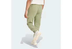 adidas Cargohose ESSENTIALS FLEECE REGULAR TAPERED CARGOHOSE Khaki/Dunkelgrün/Grün/Hellgrün
