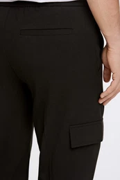 Stoffhose im Cargo-Style