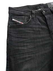 Diesel Straight-Jeans Regular Fit Larkee-X 