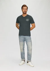 s.Oliver Kurzarmshirt T-Shirt mit Logostickerei 