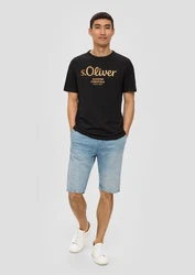 s.Oliver Kurzarmshirt T-Shirt Label-Print Artwork Braun/Silber/Schwarz/Dunkelrot