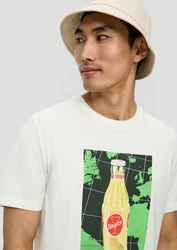 s.Oliver Kurzarmshirt T-Shirt mit Sinalco-Print Artwork Weiß/Creme/Grün