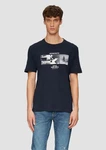 s.Oliver Kurzarmshirt T-Shirt mit Crew Neck und Frontprint Artwork Dunkelblau/Schwarz/Hellblau