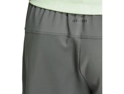 adidas Sportswear WO KNITLOGO SHO Dunkelgrün