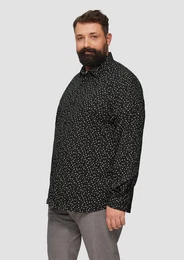 Langarmhemd Slim Fit: Gemustertes Popeline-Hemd mit Kentkragen Artwork