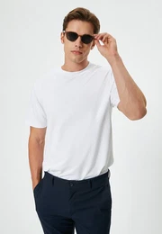 T-Shirt Rundhalsausschnitt Kurzrmelig