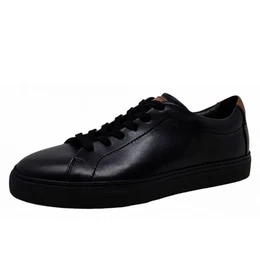 Madox Sneaker