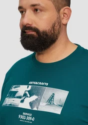 s.Oliver Kurzarmshirt T-Shirt mit Crew Neck und Frontprint Artwork Türkis/Grün/Blau