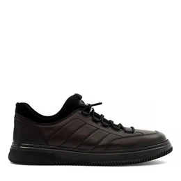 Celal Gltekin 550-4734 Sneaker Stilvolles Leder mit elastischem Verschluss und Thermosohle.