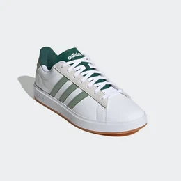 GRAND COURT 2.0 Sneaker Design auf den Spuren des adidas Superstar