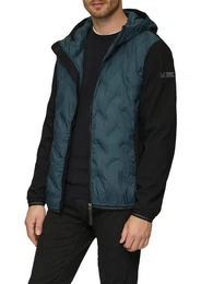 Steppjacke mit Softshell-rmeln und Kapuze
